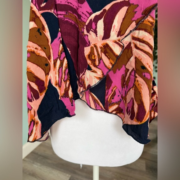 Mossimo Supply Co Floral Sheer Spaghetti Strap Tank Cami Crop Top Jrs Sz S - Picture 4 of 5